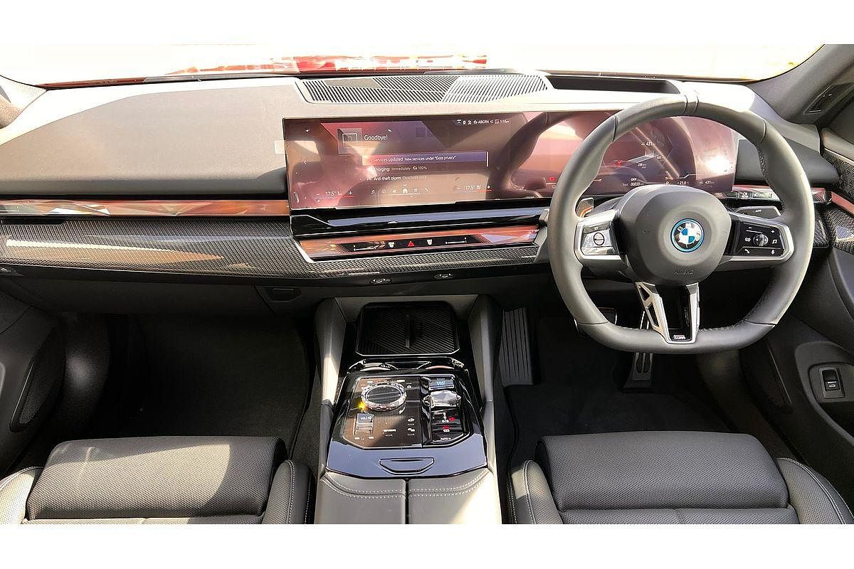 2025 BMW i5 eDrive40 M Sport G60
