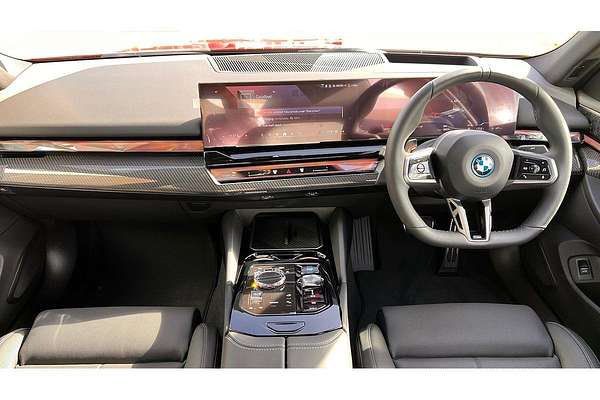2025 BMW i5 eDrive40 M Sport G60