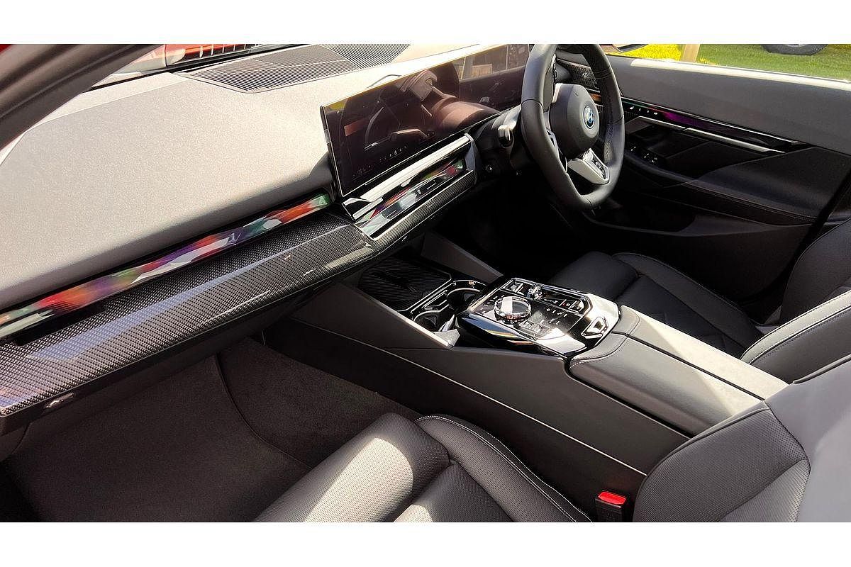 2025 BMW i5 eDrive40 M Sport G60