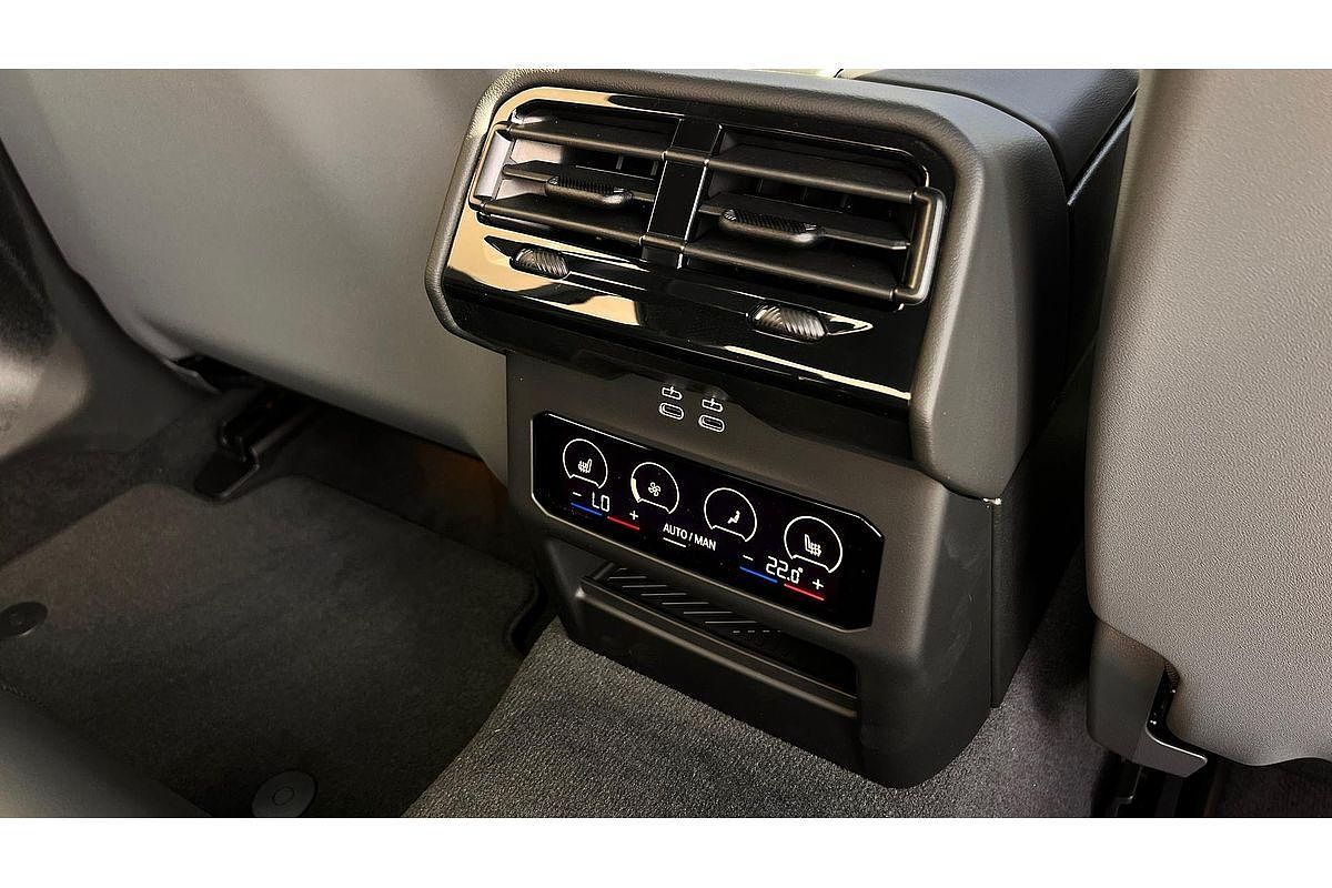 2025 BMW i5 eDrive40 M Sport G60