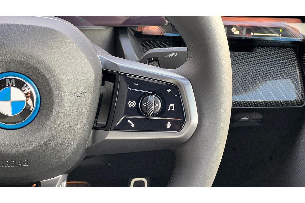 2025 BMW i5 eDrive40 M Sport G60