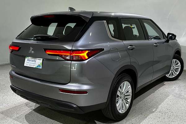 2021 Mitsubishi Outlander ES ZM