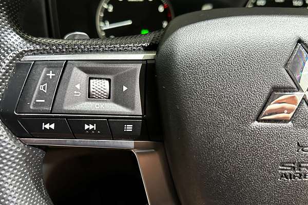 2021 Mitsubishi Outlander ES ZM