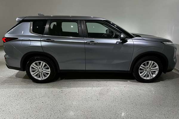 2021 Mitsubishi Outlander ES ZM