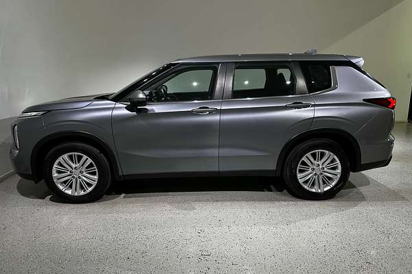 2021 Mitsubishi Outlander ES ZM