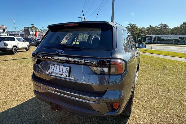 2024 Ford Everest Ambiente 2.0L