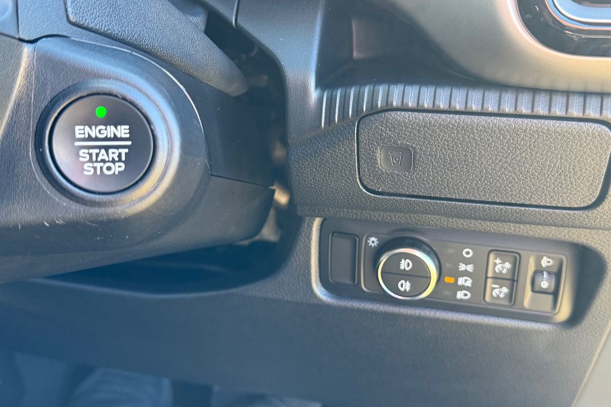 2024 Ford Everest Ambiente 2.0L