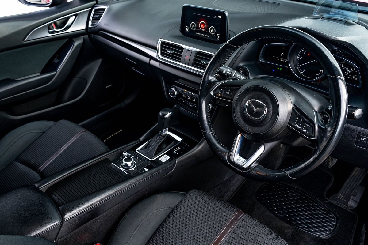 2018 Mazda 3 SP25 Sp25 2.5P/6At