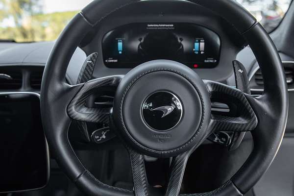 2023 McLaren Artura Performance P16