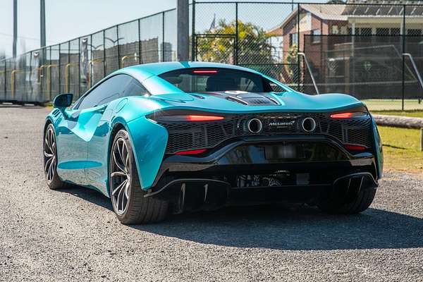 2023 McLaren Artura Performance P16