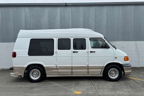 2001 Dodge RAM STARCRAFT