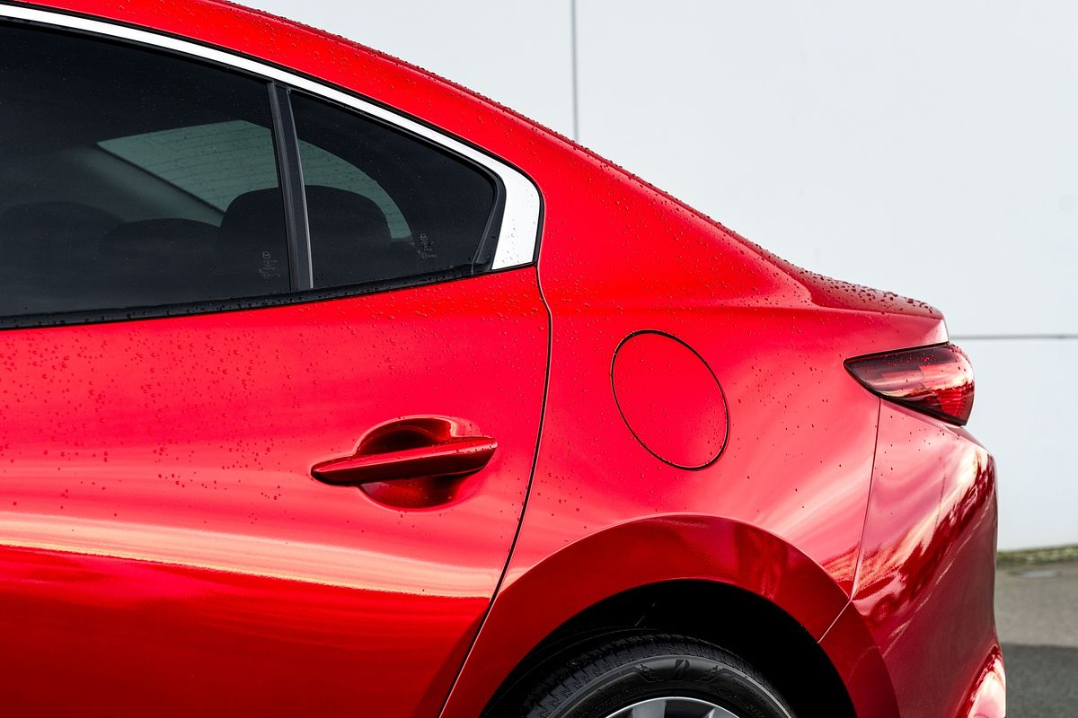 2023 Mazda 3 Limited 2.5P/6At