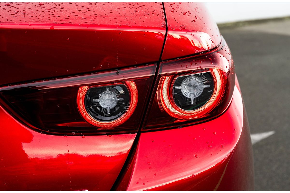 2023 Mazda 3 Limited 2.5P/6At