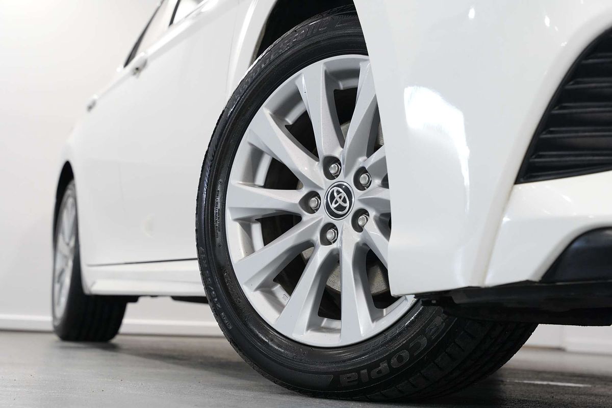 2019 Toyota Camry Ascent Sport AXVH71R