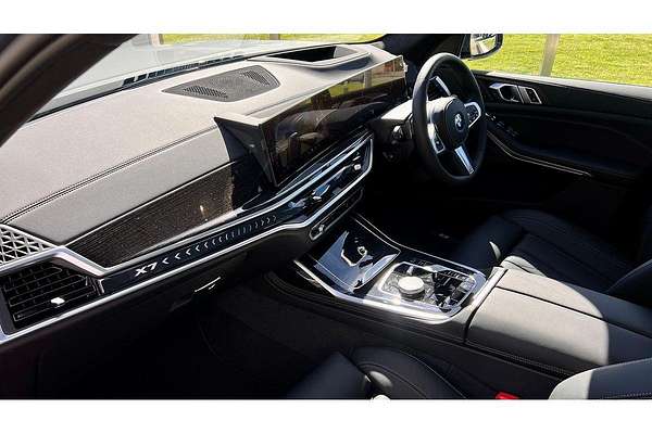 2025 BMW X7 xDrive40d M Sport G07 LCI