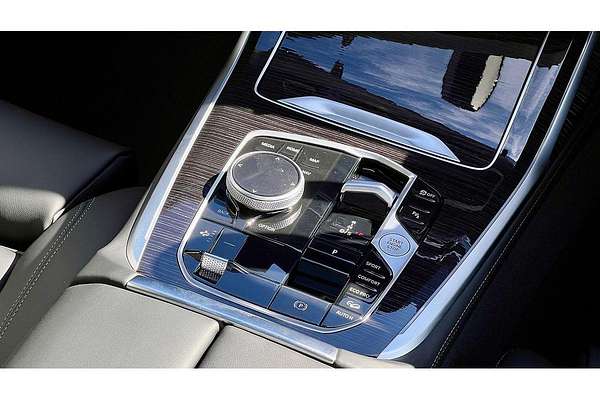 2025 BMW X7 xDrive40d M Sport G07 LCI