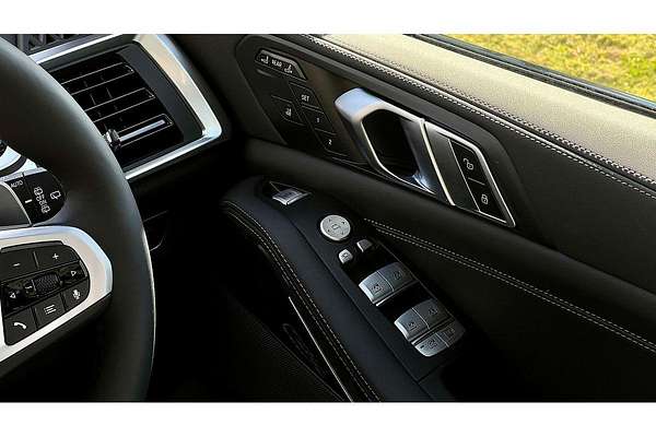 2025 BMW X7 xDrive40d M Sport G07 LCI