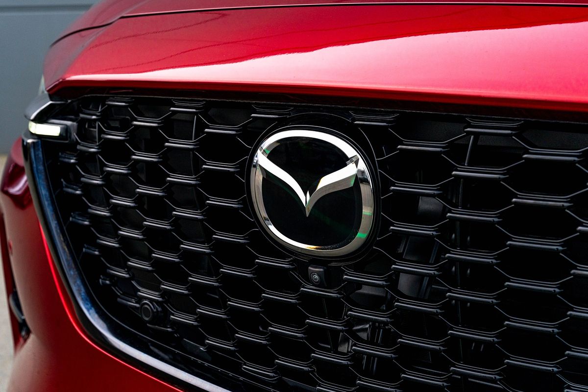 2023 Mazda CX-60 Diesel Hybrid / Exclusive Sports