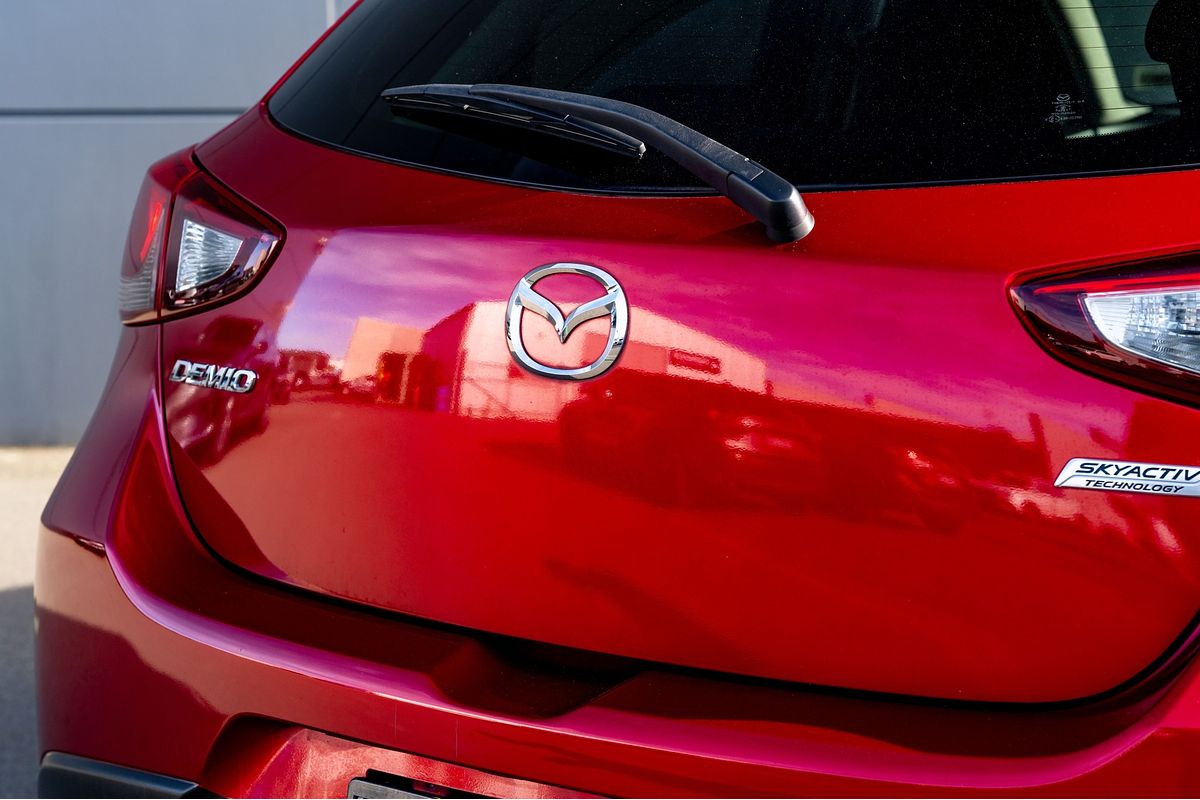 2015 Mazda Demio