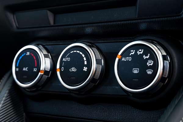 2022 Mazda 2 Gsx 1.5P/6At