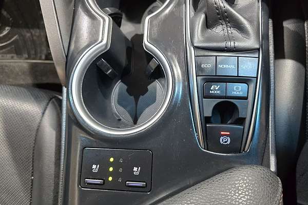2020 Toyota Camry Hybrid Camry Hybrid SL 2.5L Auto CVT Sedan AXVH71R