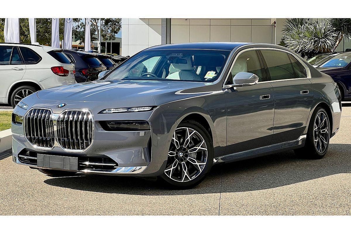 2025 BMW 7 Series 740i M Sport G70