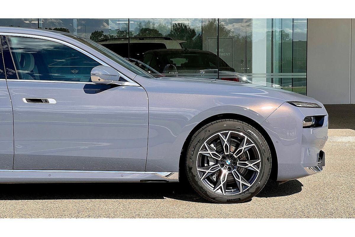 2025 BMW 7 Series 740i M Sport G70