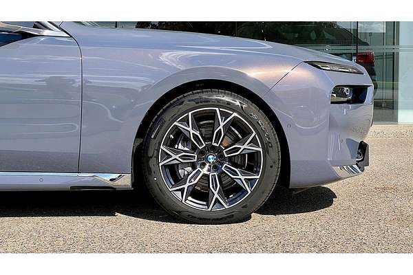 2025 BMW 7 Series 740i M Sport G70