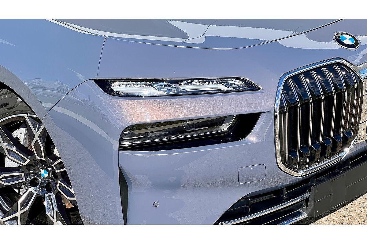 2025 BMW 7 Series 740i M Sport G70