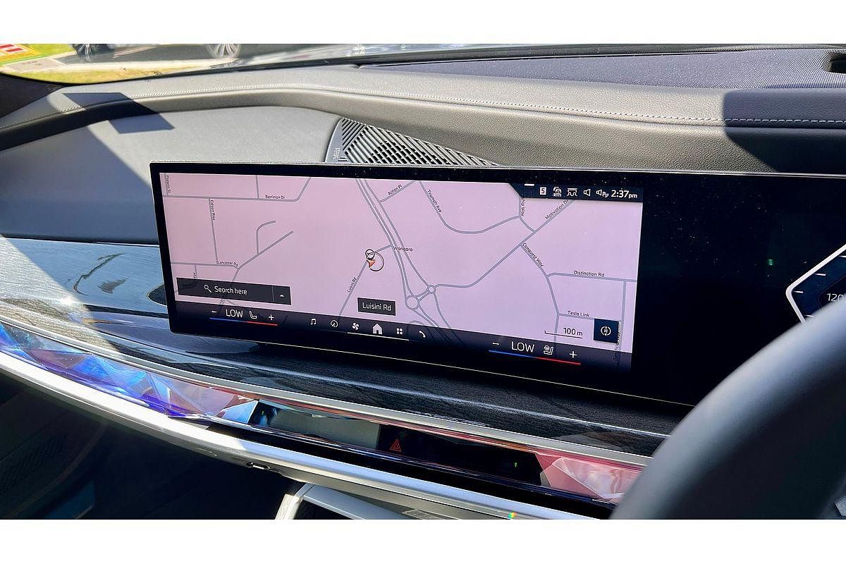2025 BMW 7 Series 740i M Sport G70