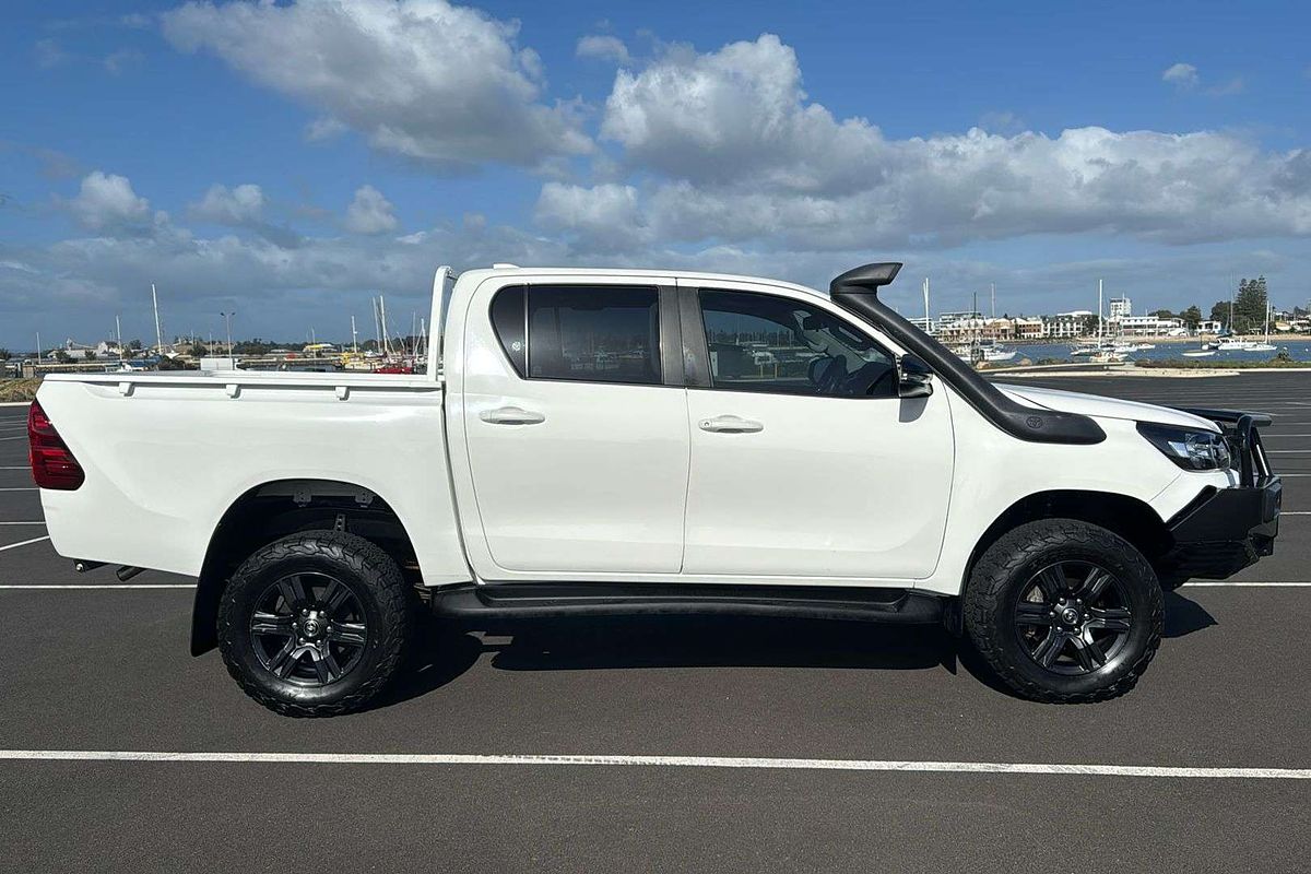 2022 Toyota Hilux SR GUN126R 4X4