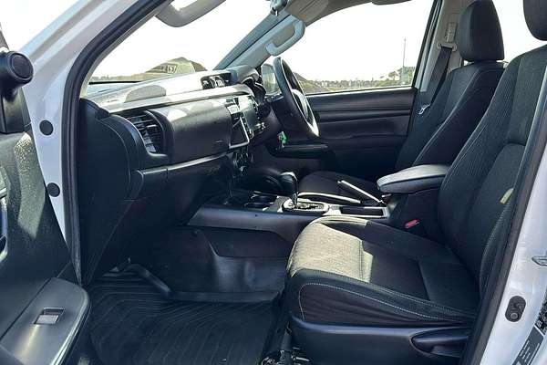 2022 Toyota Hilux SR GUN126R 4X4