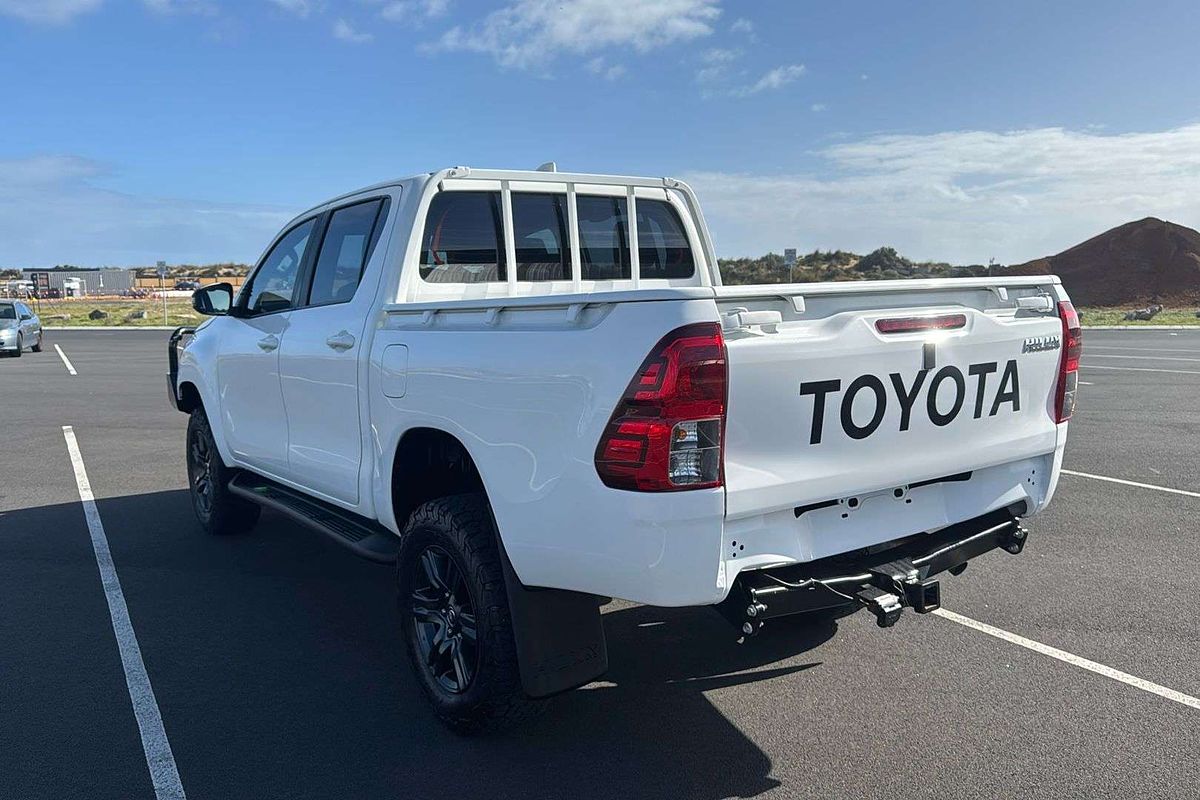 2022 Toyota Hilux SR GUN126R 4X4
