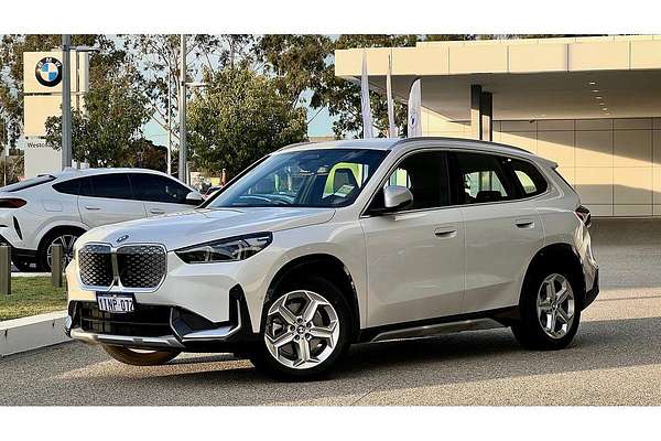 2024 BMW iX1 xDrive30 xLine U11