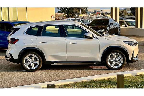 2024 BMW iX1 xDrive30 xLine U11