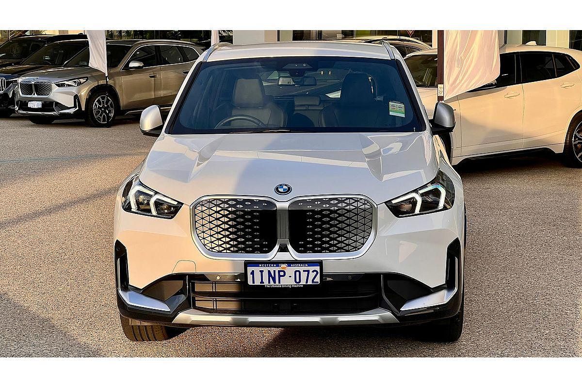 2024 BMW iX1 xDrive30 xLine U11
