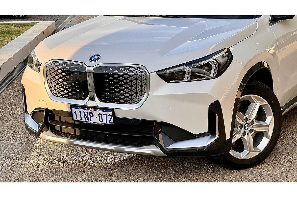2024 BMW iX1 xDrive30 xLine U11
