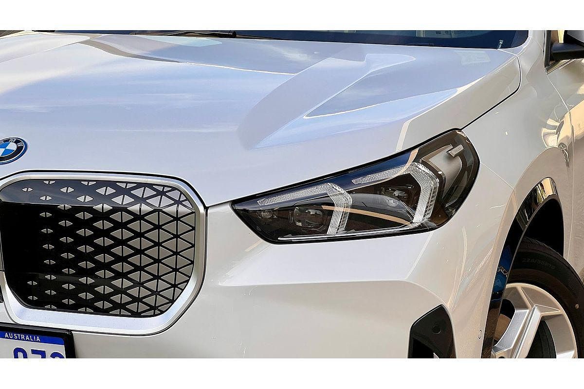 2024 BMW iX1 xDrive30 xLine U11