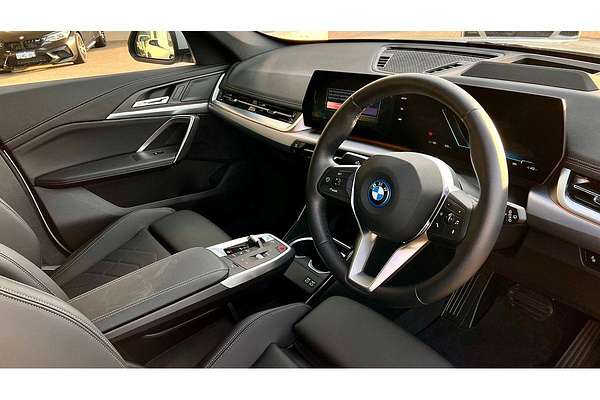 2024 BMW iX1 xDrive30 xLine U11