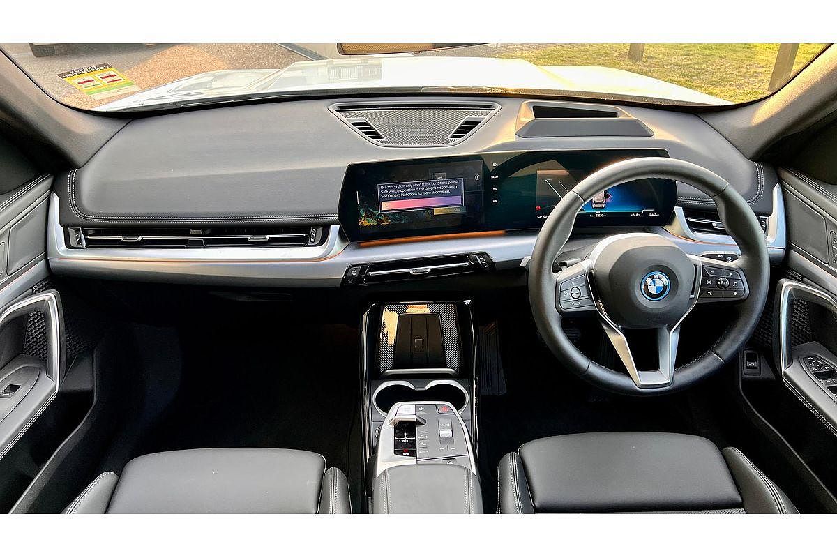 2024 BMW iX1 xDrive30 xLine U11