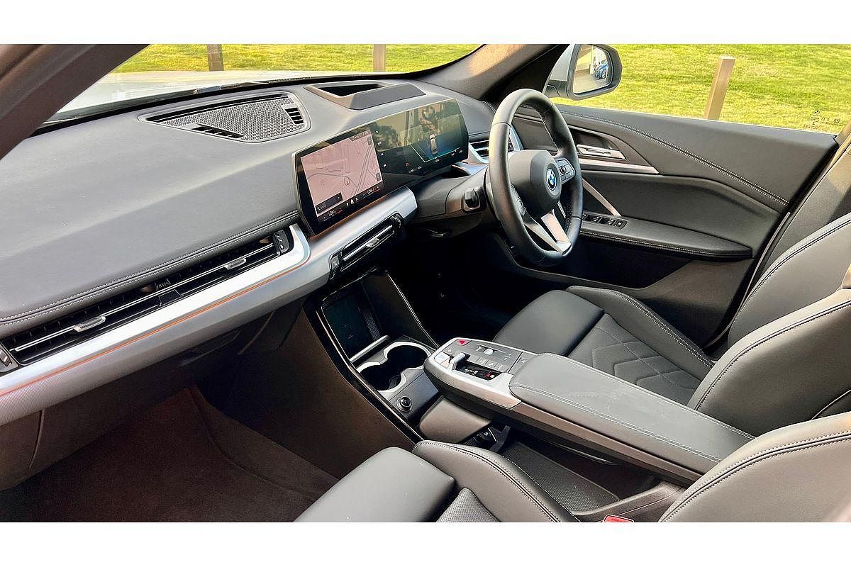 2024 BMW iX1 xDrive30 xLine U11