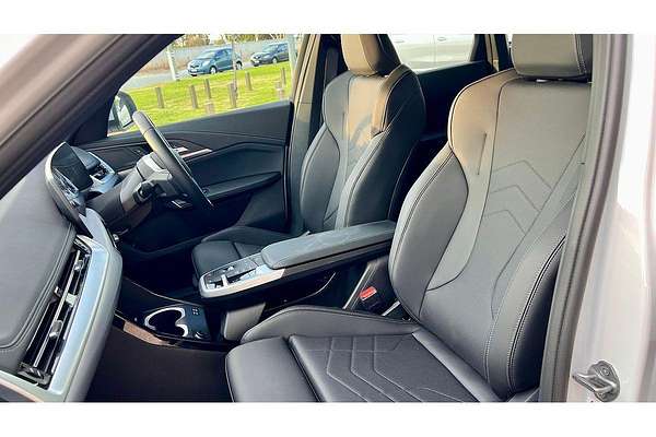 2024 BMW iX1 xDrive30 xLine U11