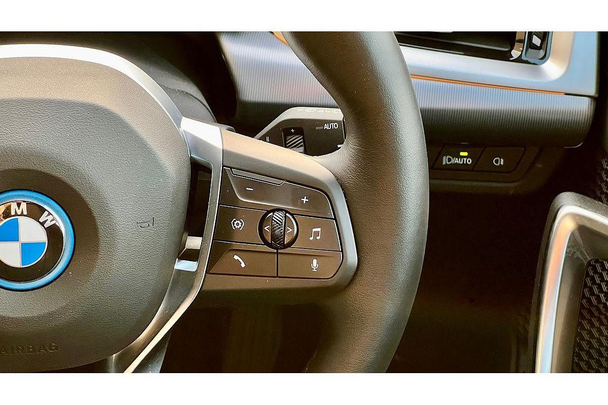 2024 BMW iX1 xDrive30 xLine U11