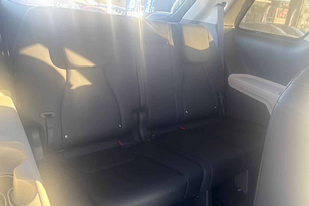 2023 Kia Carnival SLi KA4