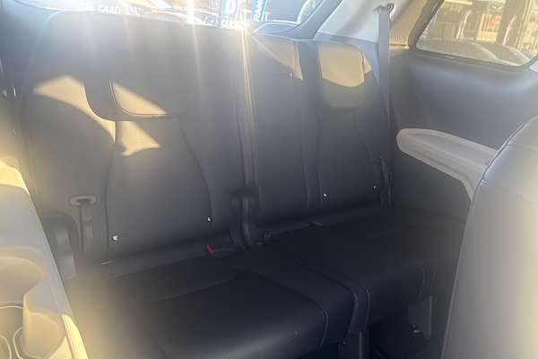 2023 Kia Carnival SLi KA4