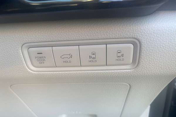 2023 Kia Carnival SLi KA4