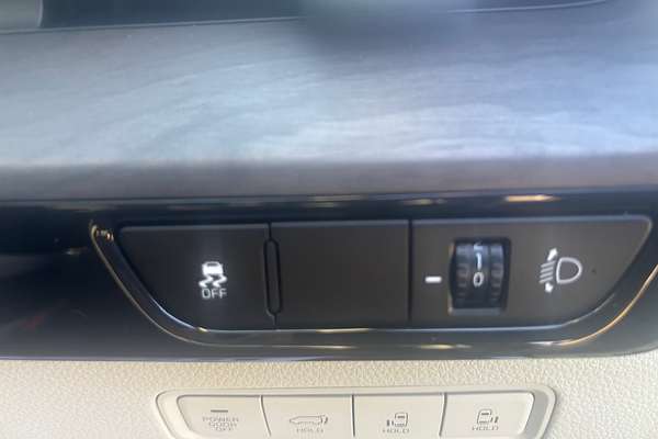 2023 Kia Carnival SLi KA4