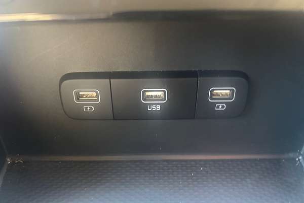 2023 Kia Carnival SLi KA4