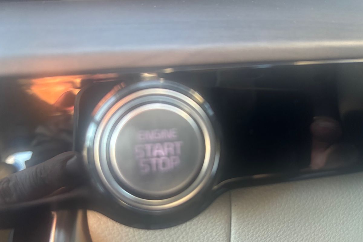 2023 Kia Carnival SLi KA4