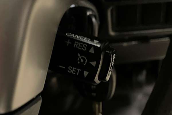 2018 Toyota Hiace Commuter KDH223R ELWB High Roof